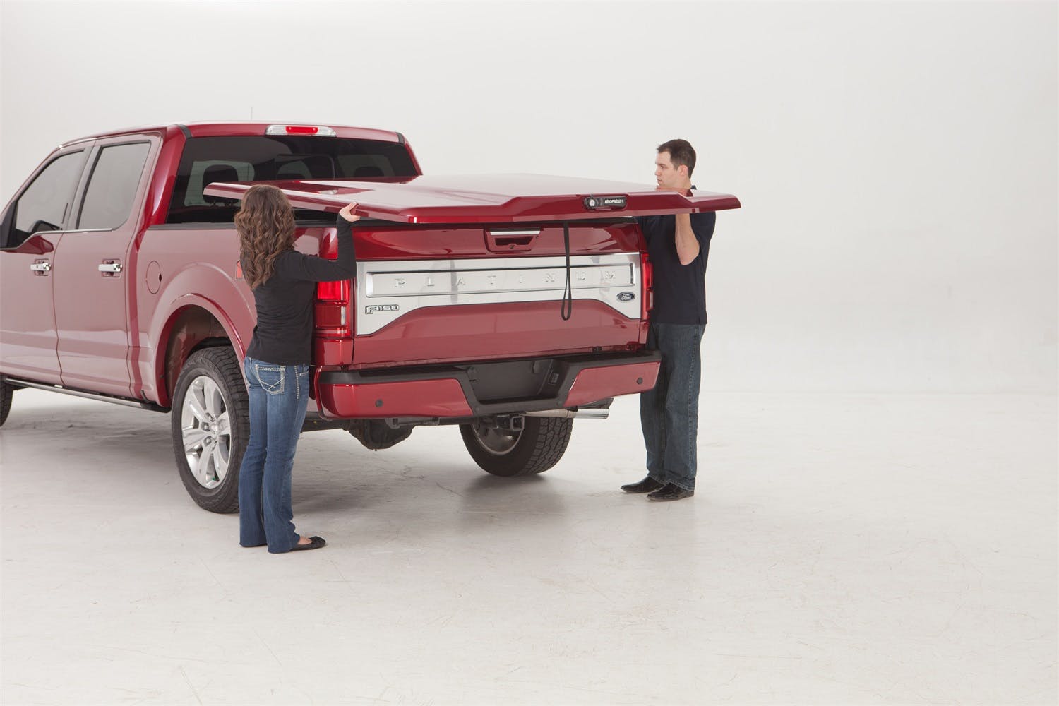 UnderCover Elite LX Tonneau Cover | Color Match Titl-Up Locable