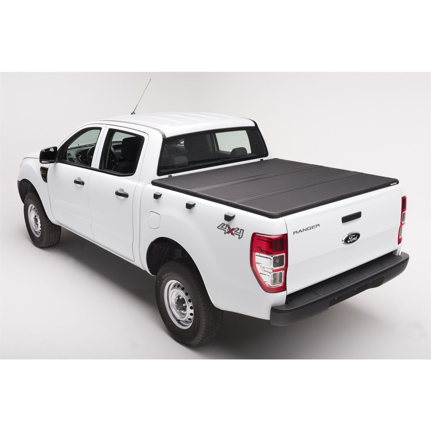 Extang Sold Fold 2.0 Hard Fold Tonneau Cover for 16-18HlxDbl1523mm 83640